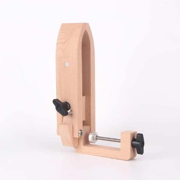 Pince en bois sellier