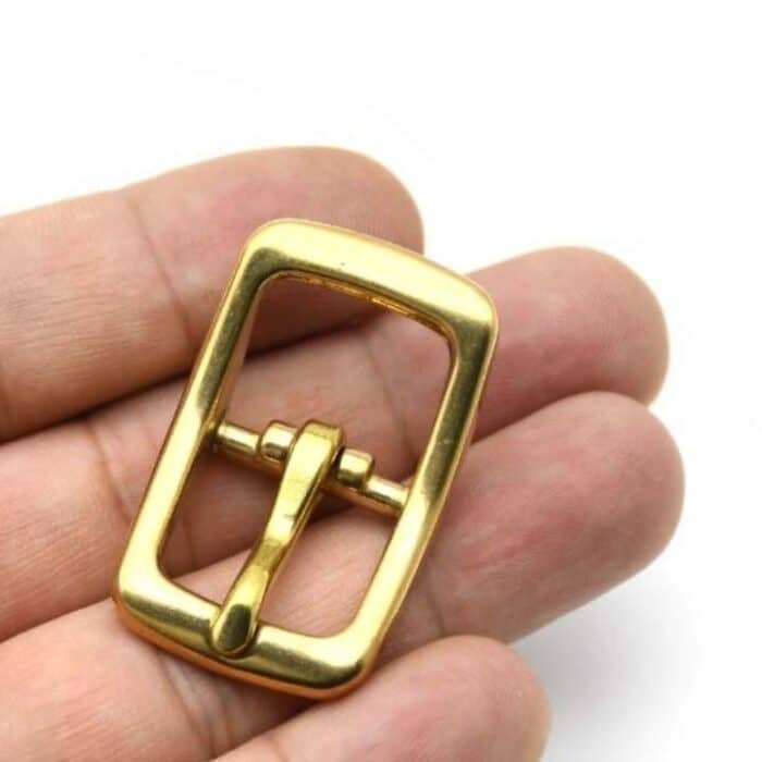 Boucle métal pour sangle