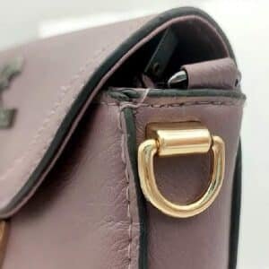 Attache en D pour sacoches